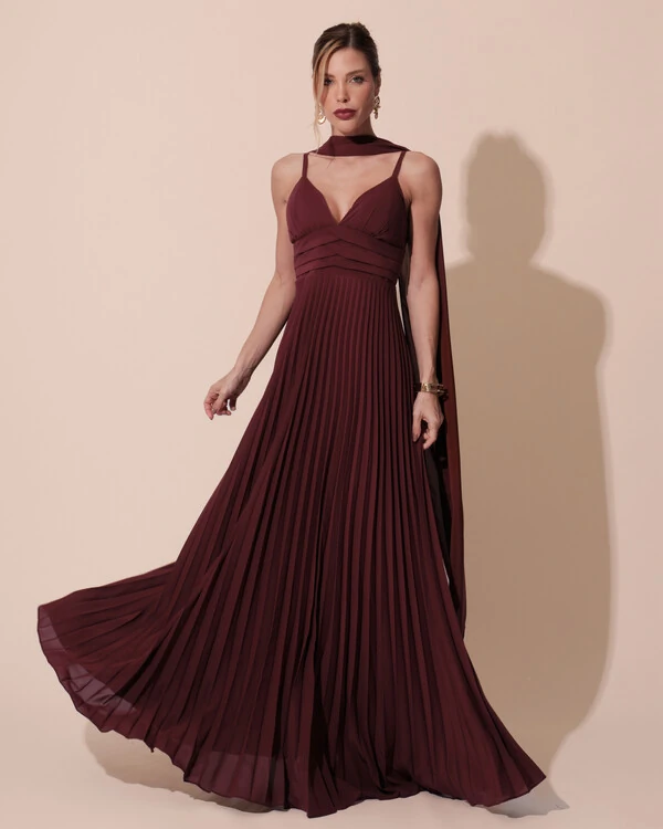 Vestido de Festa Longo Plissado Crepe Chiffon com Alça e Lenço Marsala