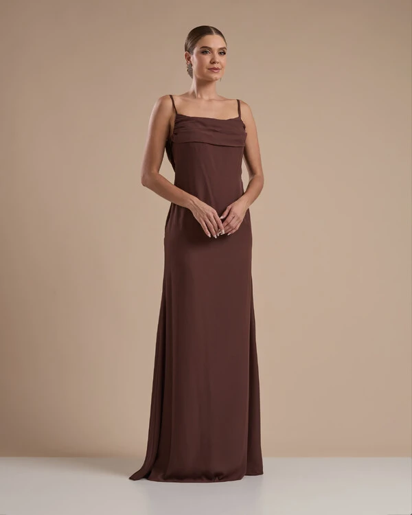 Vestido de Festa Longo Crepe Chiffon Costas Lenço Cauda Marrom