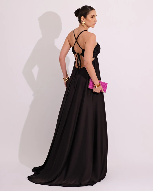 Vestido de Festa Longo Cetim Fluido Frente Única Costa Cruzada Preto