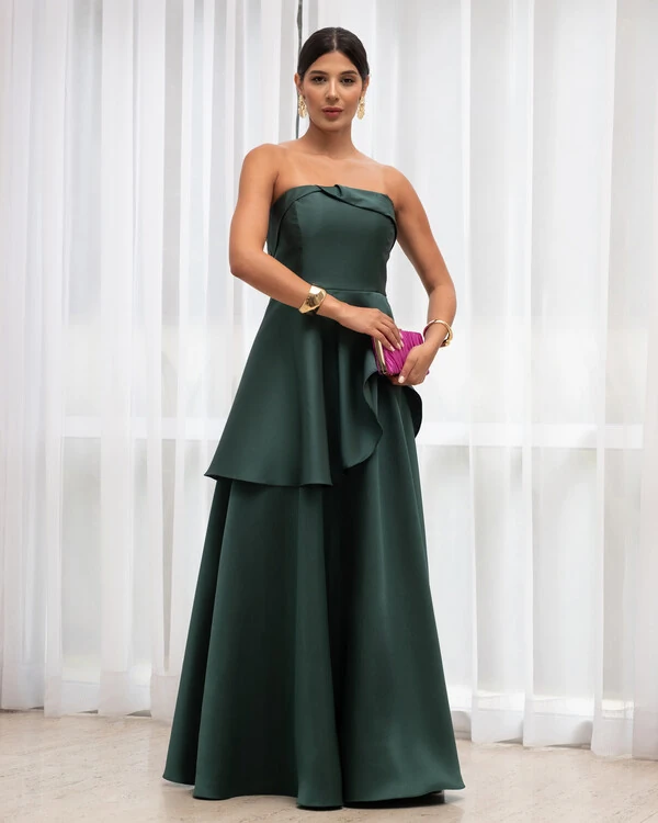 Vestido de Festa Zibeline Tomara que Caia com Recortes e Camadas Verde Escuro