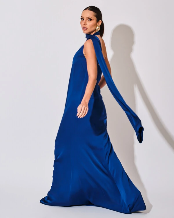 Vestido de Festa Longo Cetim Fluido Um Ombro Só Lenço Fixo Azul Royal