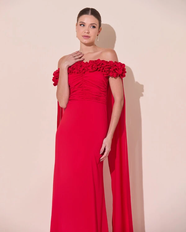 Vestido de Festa Longo Ombro a Ombro Plissado Crepe Chiffon Capa Flor 3D Vermelho