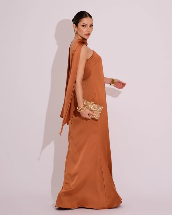 Vestido Longo de Festa Tomara que Caia Cetim com Lenço Mocha Mousse