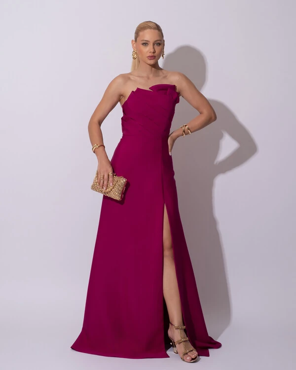 Vestido de Festa Longo Alfaiataria Tomara que Caia com Fenda Detalhe Fúcsia Beterraba