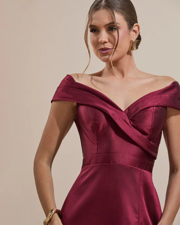 Vestido de Festa Longo Zibeline Ombro a Ombro com Fenda Marsala Escuro