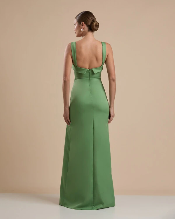 Vestido de Festa Longo Alfaiataria Decote Coração com Alças e Fenda Verde Matcha