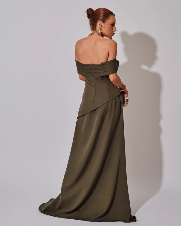 Vestido de Festa Longo Alfaiataria Ombro a Ombro Drapeado com Fenda Verde Oliva