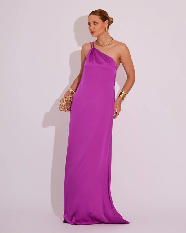 Vestido de Festa Longo em Cetim Fluido um Ombro Só Fúcsia