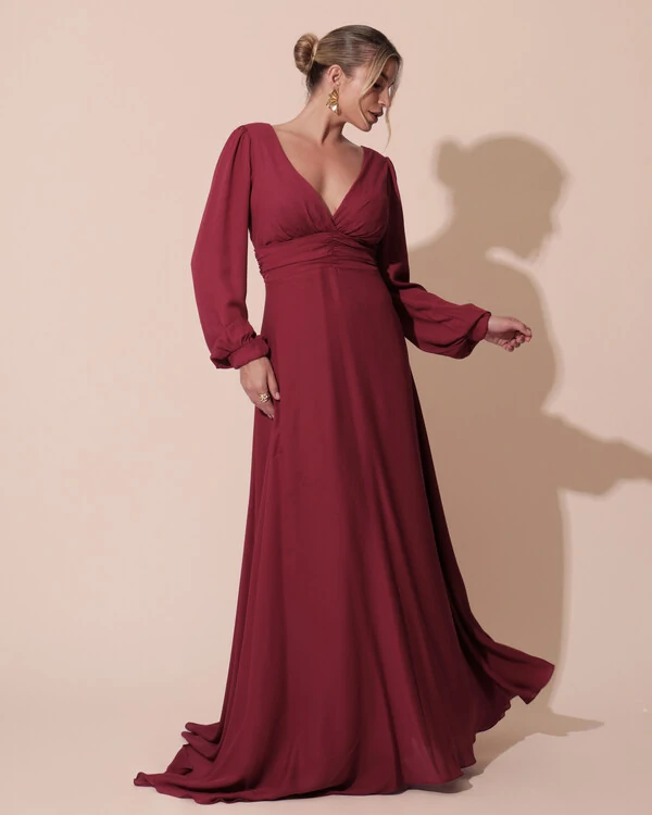 Vestido de Festa Manga Longa com Cintura Drapeada Decote V Cereja