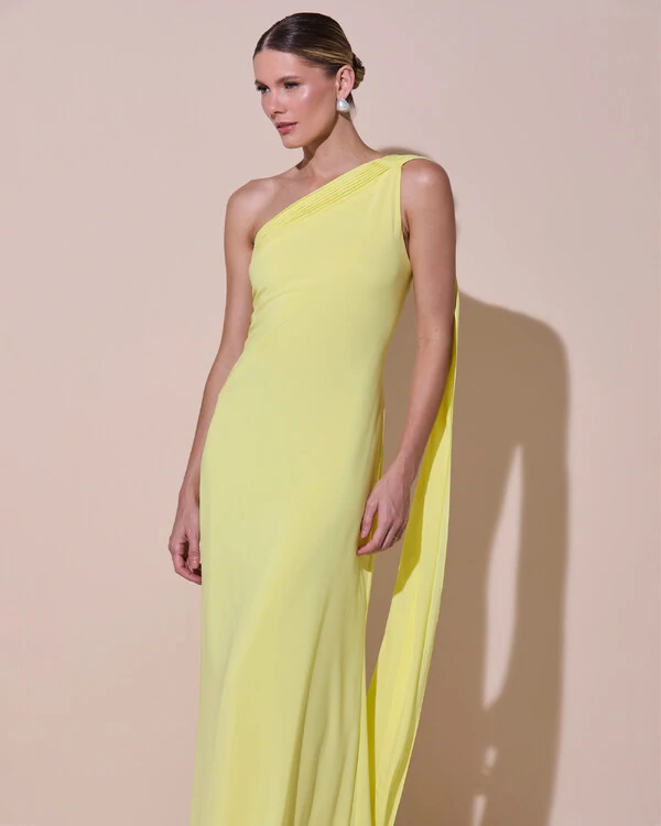 Vestido de Festa Longo Crepe Chiffon Um Ombro Só Drapeado Amarelo Manteiga