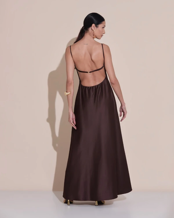 Vestido de Festa Midi Fivela Costas Cetim Marrom