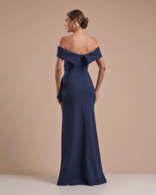 Vestido de Festa Longo Ombro a Ombro com Fenda em Alfaiataria Azul Marinho Escuro