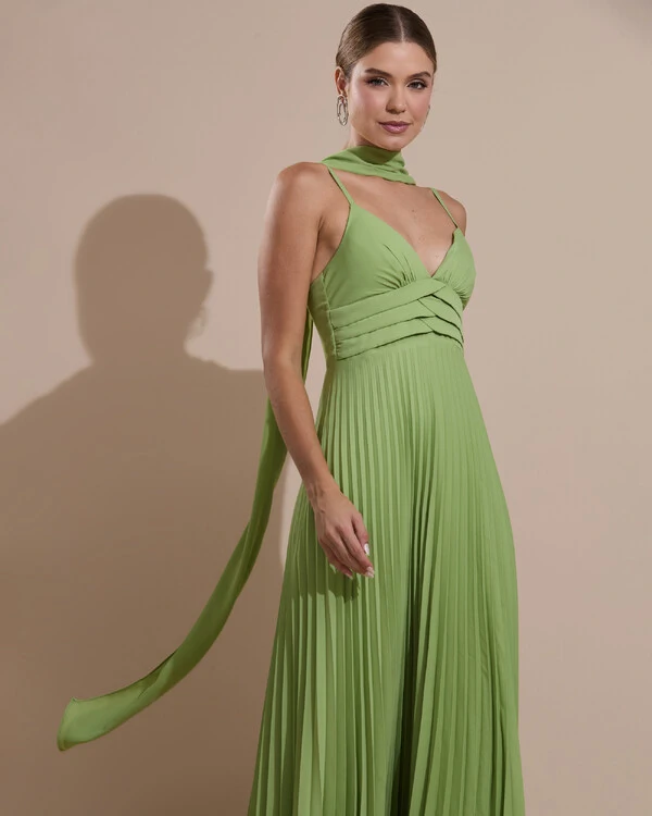 Vestido de Festa Longo Plissado Crepe Chiffon com Alça e Lenço Verde Garden