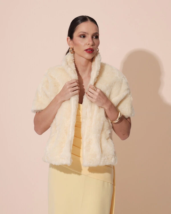 Estola Fake Fur Amarelo Manteiga