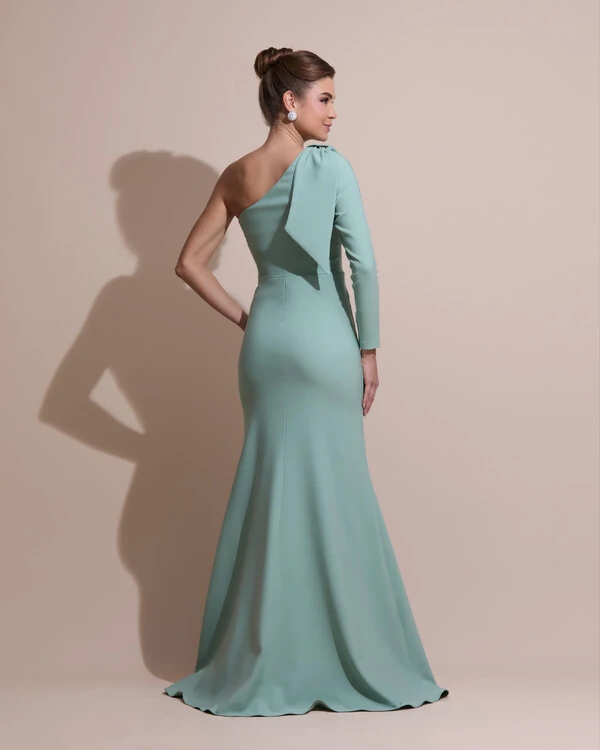 Vestido de Festa com Laço de Um Ombro em Alfaiataria Fenda Verde Menta