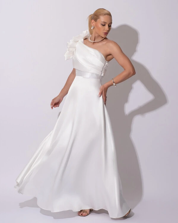 Vestido de Festa Longo Zibeline um Ombro Só Flor Drapeado Branco