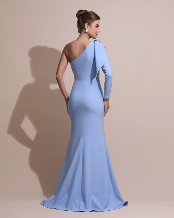 Vestido de Festa com Laço de Um Ombro em Alfaiataria Fenda Serenity