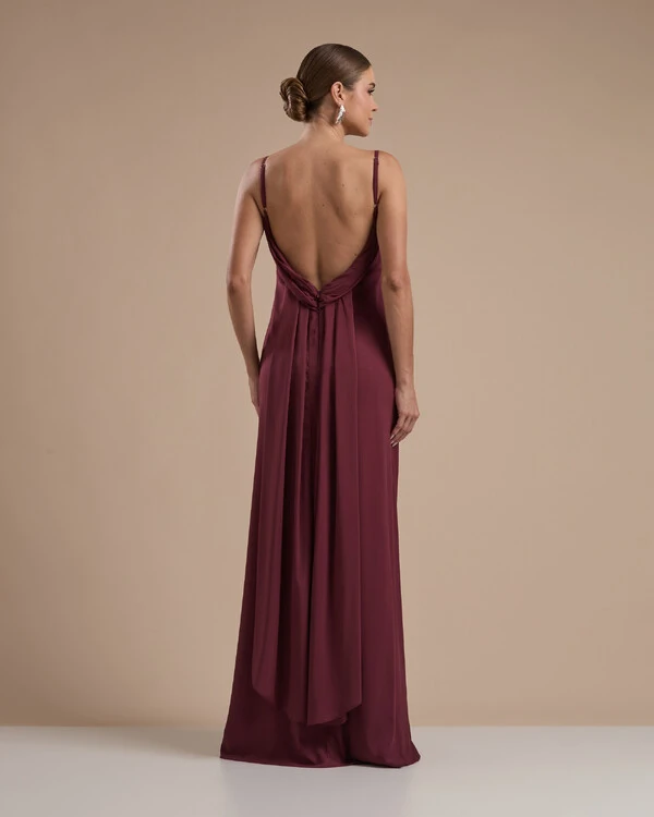 Vestido de Festa Longo Crepe Chiffon Costas Lenço Cauda Marsala