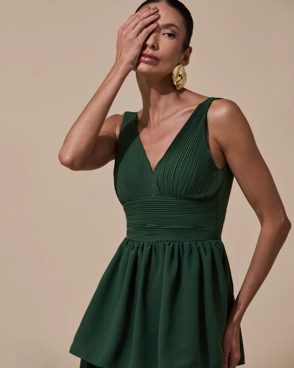Vestido de Festa Longo Decote V Crepe Chiffon Plissado Camadas Babado Verde Militar