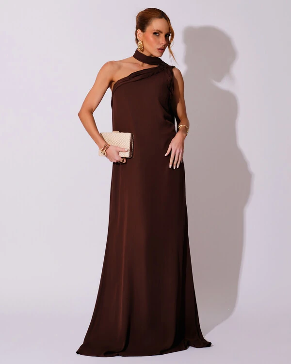 Vestido de Festa Longo Crepe Chiffon Um Ombro Só Drapeado Marrom