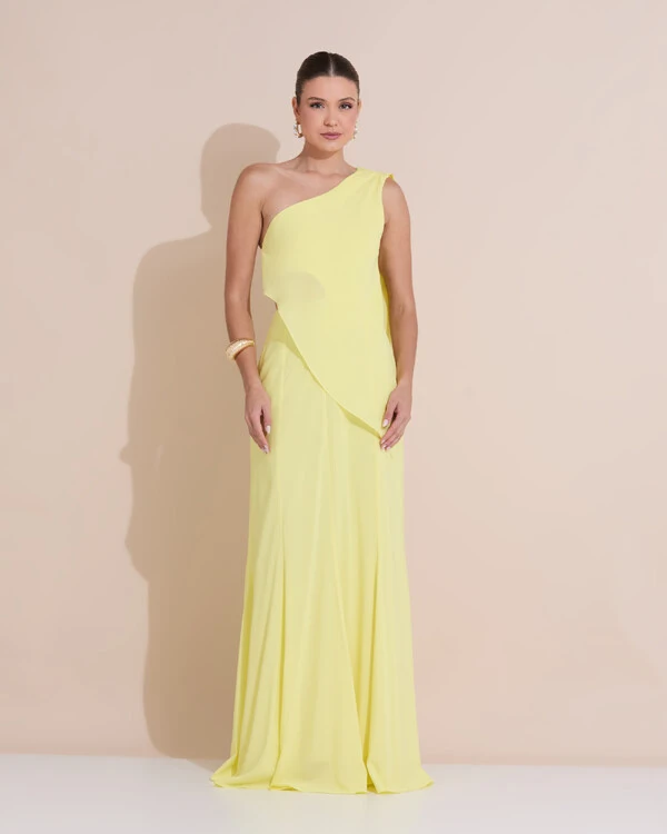 Vestido de Festa Longo Um Ombro Só Crepe Chiffon Lenço Amarelo Manteiga