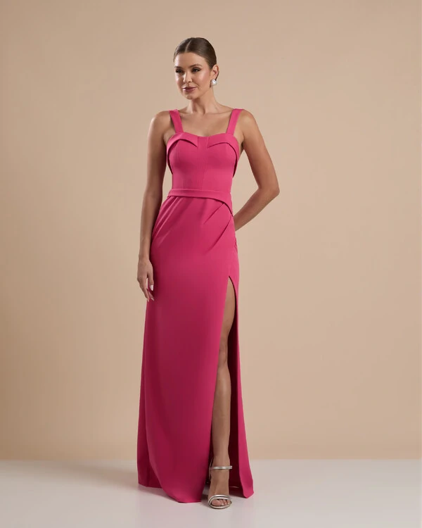 Vestido de Festa Longo Alfaiataria Decote Coração com Alças e Fenda Pink