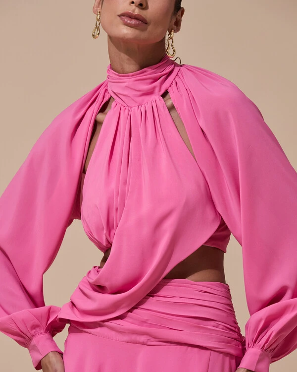 Vestido de Festa Longo Gola Alta Crepe Chiffon Recortes Drapeado Manga Longa Fenda Rosa