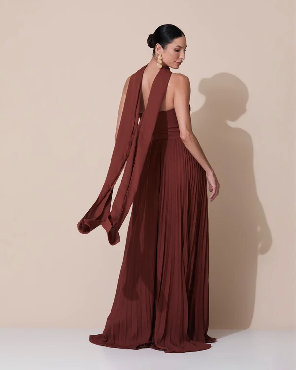 Vestido de Festa Longo Tomara que Caia Plissado com Lenço Marrom New