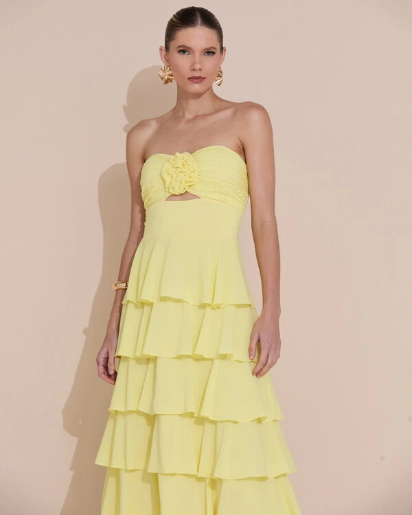 Vestido de Festa Longo Crepe Chiffon Tomara que Caia Plissado Flor Camadas Amarelo Manteiga