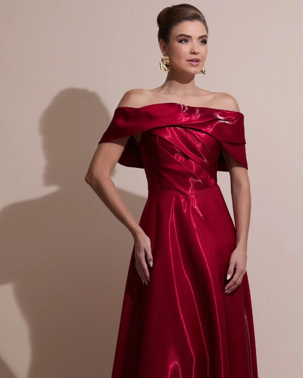 Vestido de Festa Longo Cetim Cristal Ombro a Ombro Drapeado Vermelho