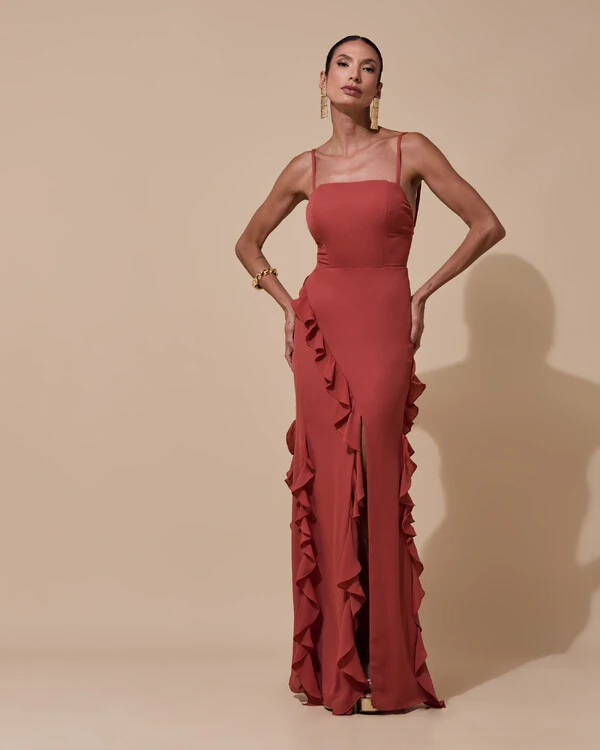 Vestido de Festa Longo Alças Finas Crepe Chiffon Babado Cascata Fenda Costas V Terracota