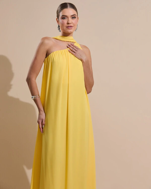 Vestido de Festa Longo Crepe Fluido um Ombro Só com Lenço Amarelo