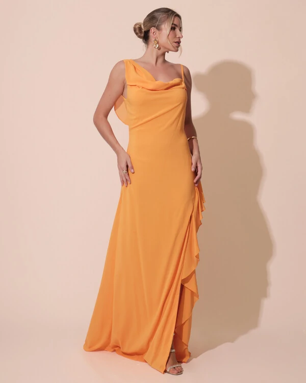 Vestido de Festa Longo Crepe Chiffon Degagê com Fenda e Babado Cascata Laranja Manga