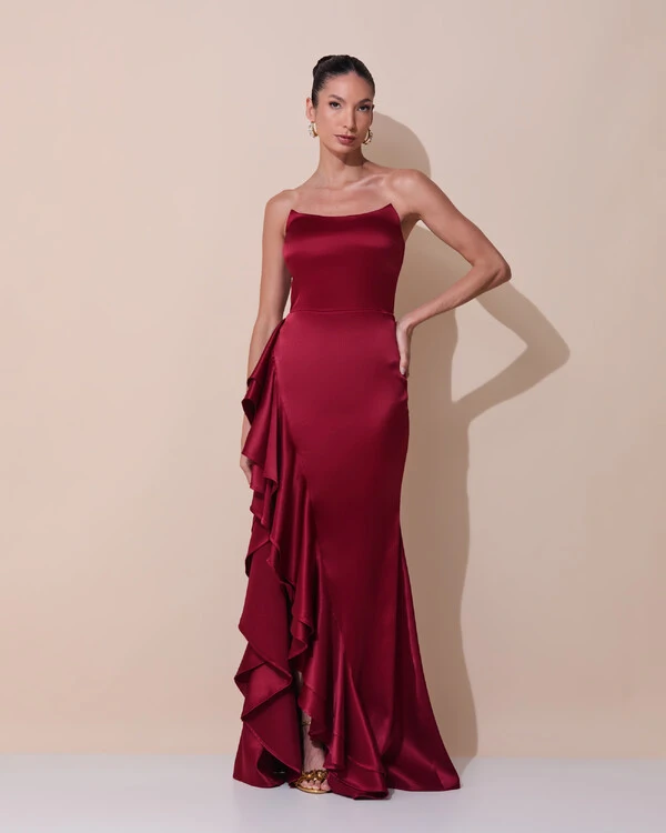 Vestido de Festa Longo Tomara que Caia Cetim Babado Fenda Marsala