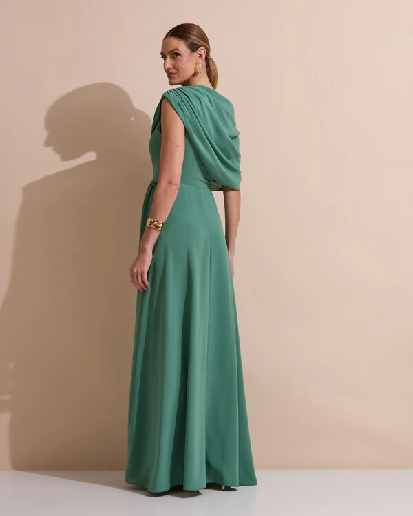 Vestido de Festa Longo Um Ombro Só Crepe Chiffon Capa Drapeado Verde Matcha Escuro