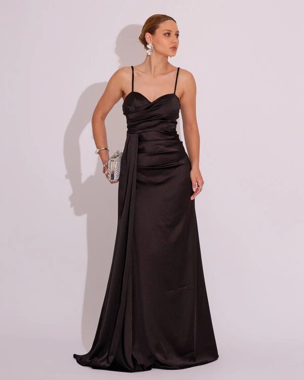 Vestido de Festa Longo Cetim Alfaiataria Fenda Drapeada Preto
