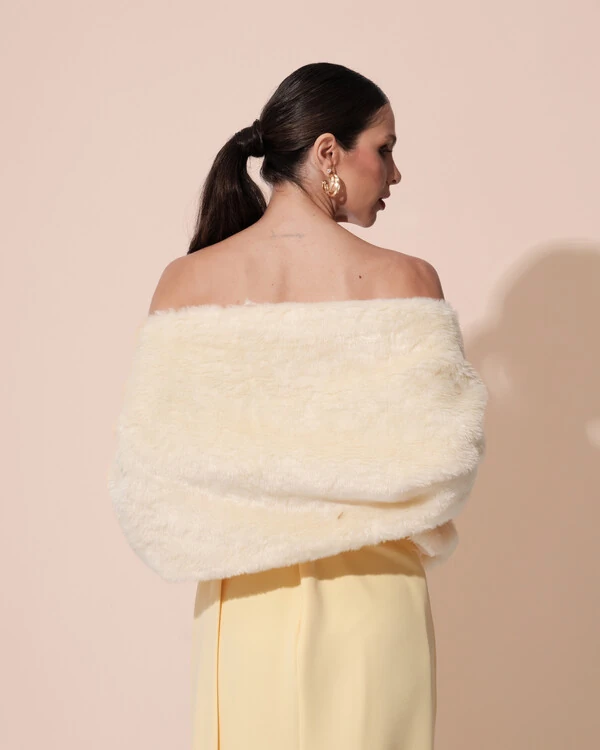 Estola Amarelo Manteiga Fake Fur