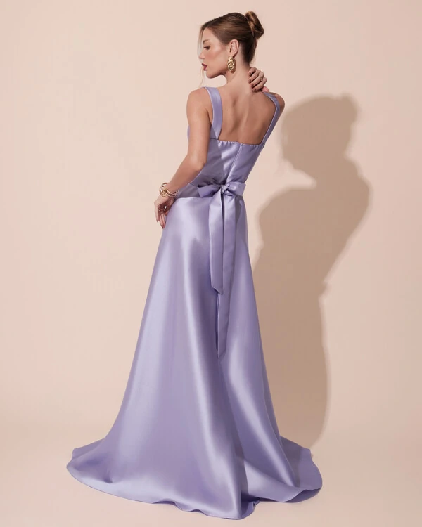 Vestido de Festa Longo Zibeline com Fenda e Faixa Lilás