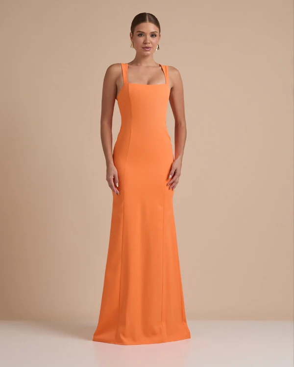 Vestido de Festa Longo Alfaiataria Alça Larga e Lenço Laranja