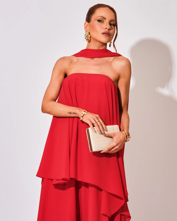 Vestido de Festa Longo Chiffon Crepe em Camadas com Lenço Vermelho