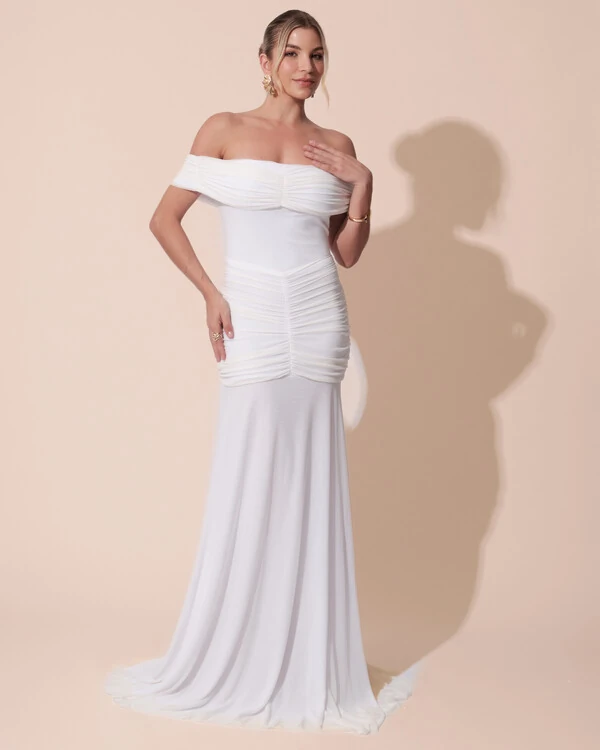 Vestido de Festa Longo Tule Ombro a Ombro Drapeado com Saia Fluida Branco