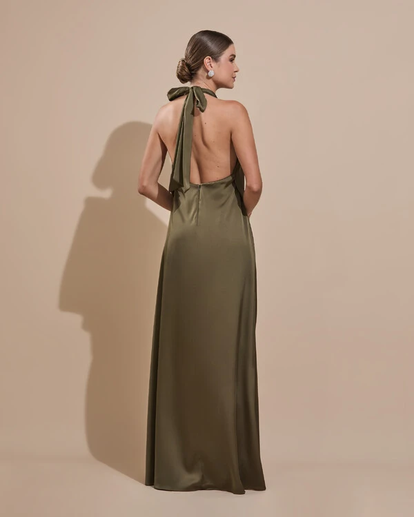 Vestido de Festa Longo Cetim Fluido Frente Única Degagê Mil Formas Verde Oliva