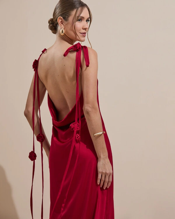 Vestido de Festa Longo Decote Degagê Costas Cetim Flores 3D Alças Marsala