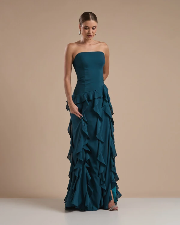 Vestido de festa Longo Tomara que Caia Crepe Chiffon com Bababos Cascata e Fenda Verde Escuro