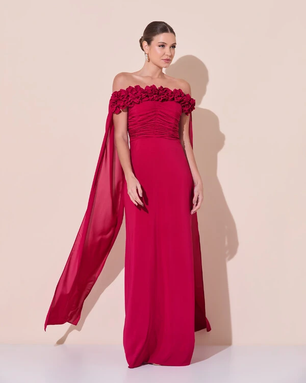 Vestido de Festa Longo Ombro a Ombro Plissado Crepe Chiffon Capa Flor 3D Lenço Cereja