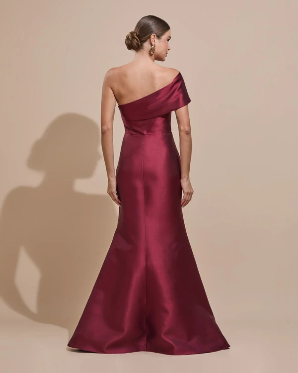 Vestido de Festa Zibeline com Faixa Ombro a Ombro Marsala Escuro