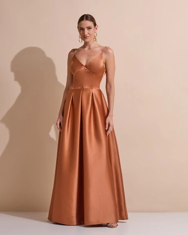 Vestido de Festa Longo Alça Fina Decote V Cetim Saia Evasê Mocha Mousse