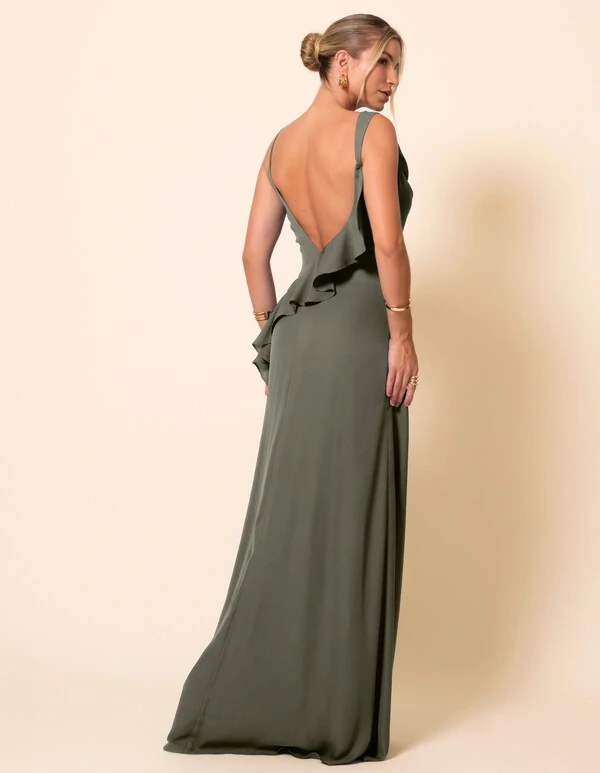Vestido de Festa Longo Crepe Chiffon Degagê com Fenda e Babado Cascata Verde Oliva