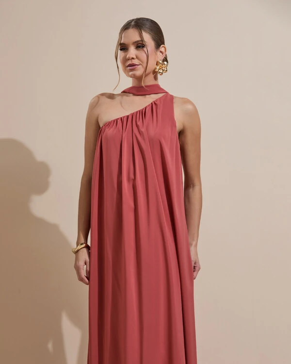 Vestido de Festa Longo Crepe Fluido um Ombro Só com Lenço Terracota