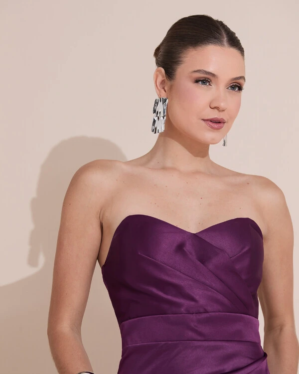 Vestido de Festa Longo Cetim Alfaiataria Tomara que Caia Fenda Roxo